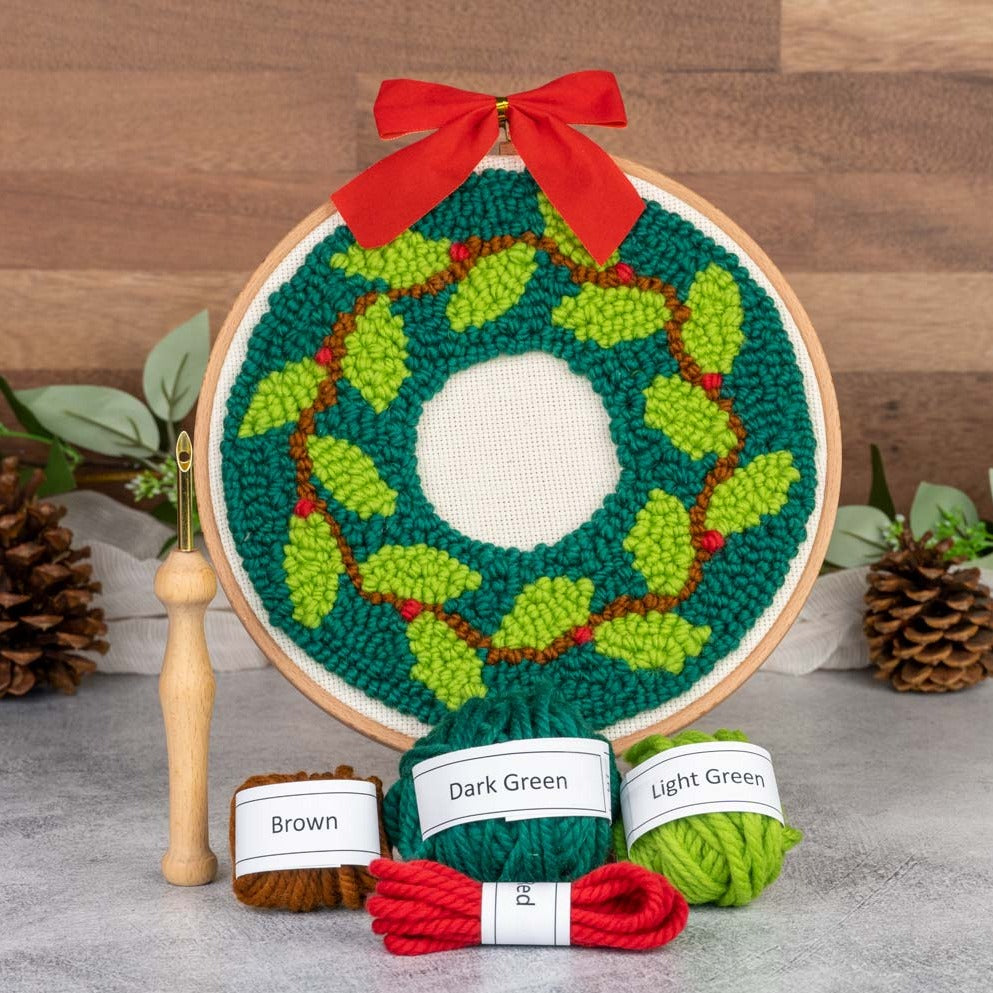 Holiday Wreath Mini Punch Needle Kit - String of the Art