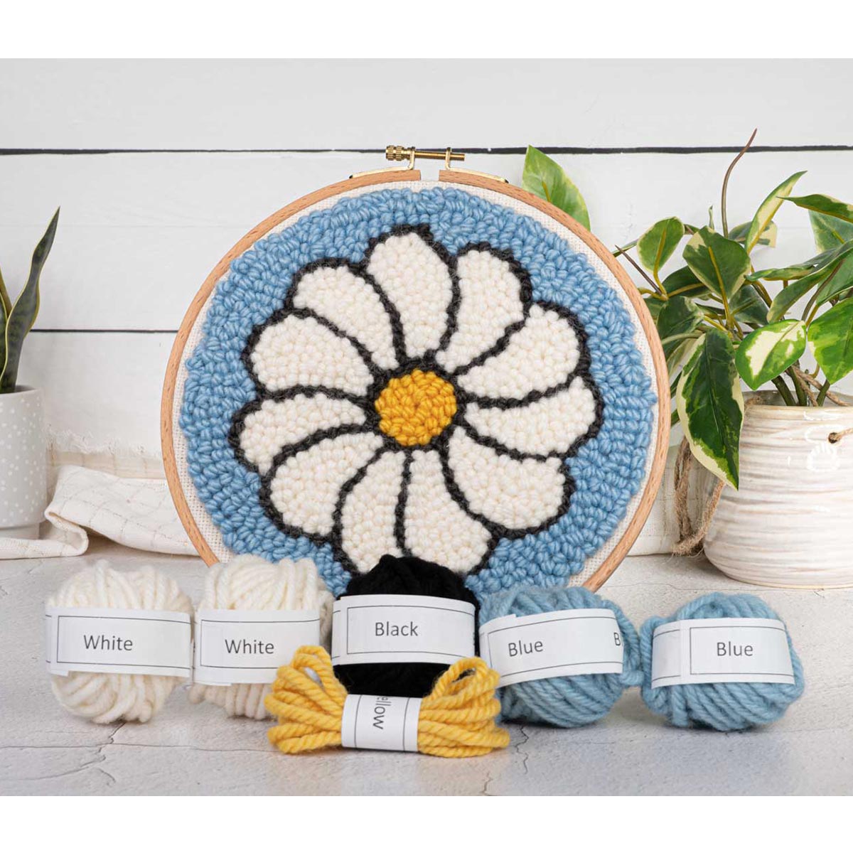 Daisy DIY Punch Embroidery Kit